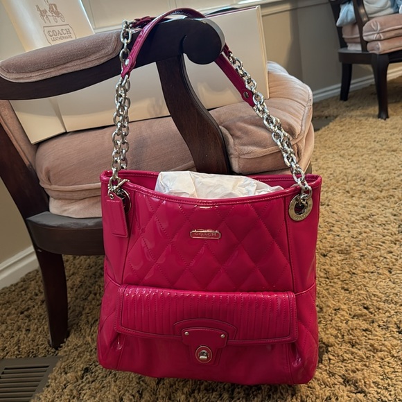 Coach Fuschia/Magenta quilted handbag - Picture 2 of 6
